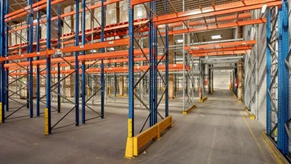 Moderne lagerhal /produktionshal /logistikhal